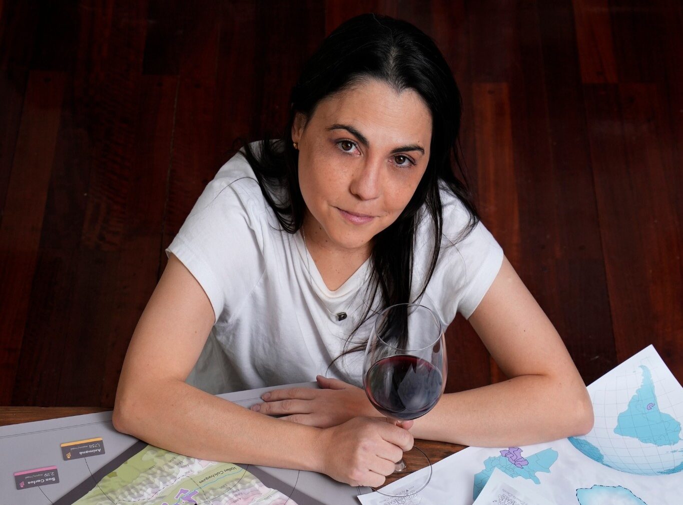 Daniela Dávila, Coachee rodeada de sus mapas